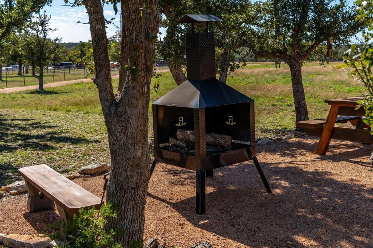 Rockin' R - Morning Star Cabin Fredericksburg Bagian luar foto